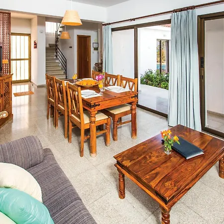 In With Kitchen Vakantiehuis